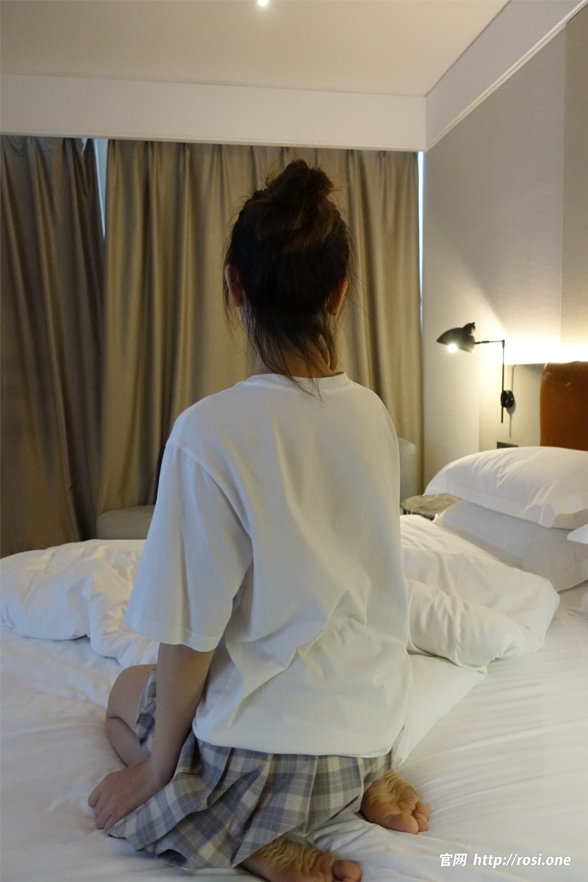 ROSI写真 2022.12.10 NO.4023